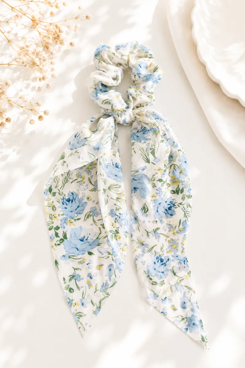 Florales Schal-Scrunchie „Clara“