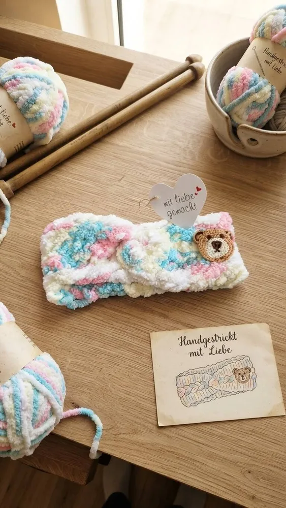 Handgehäkeltes Baby- & Kleinkind-Stirnband „Teddy Bright“ im Pastell-Mix