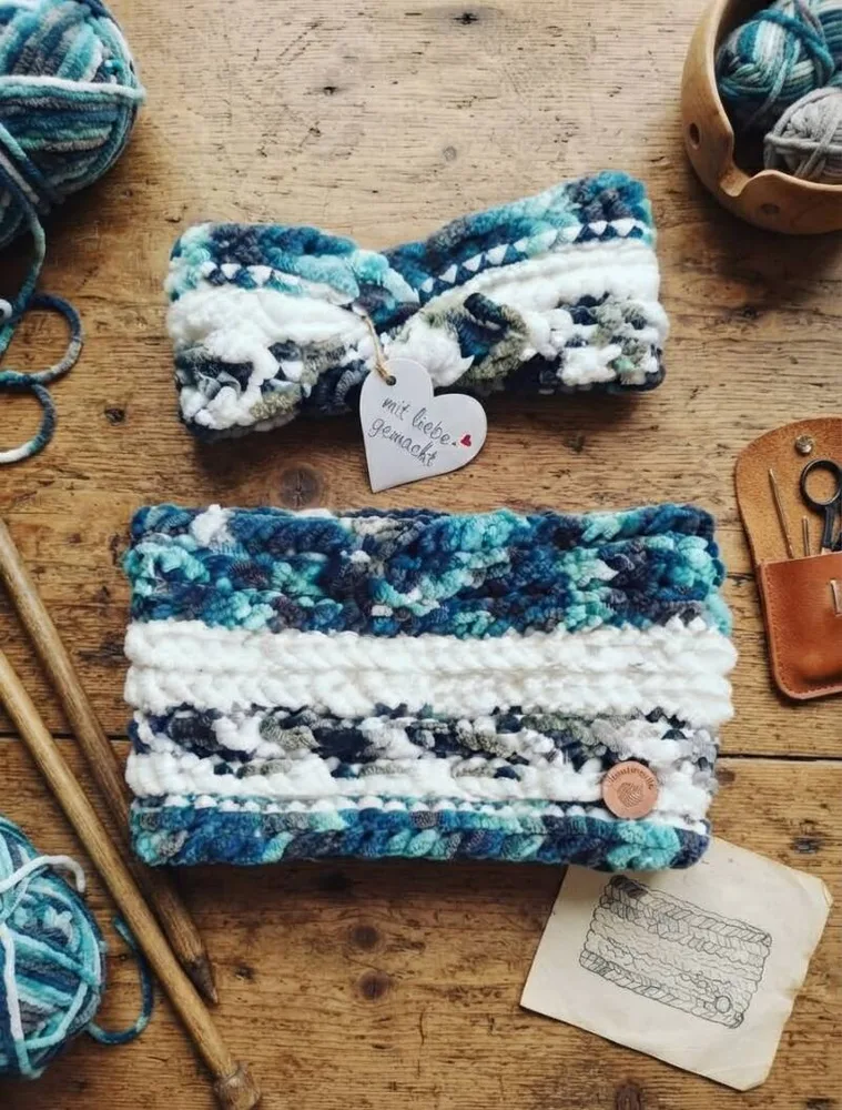 Handgehäkeltes Chenille-Set „Ocean Breeze“ – Stirnband & Loop-Schal