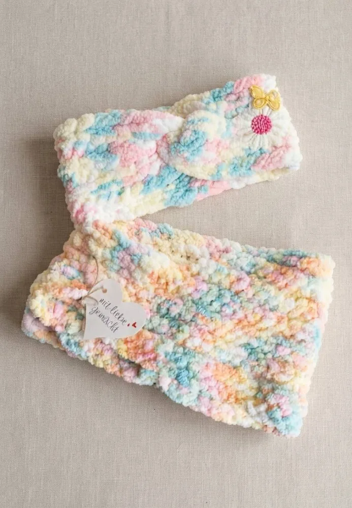 Handgehäkeltes Chenille-Set „Sweet Pastel“ – Stirnband & konischer Loop-Schal
