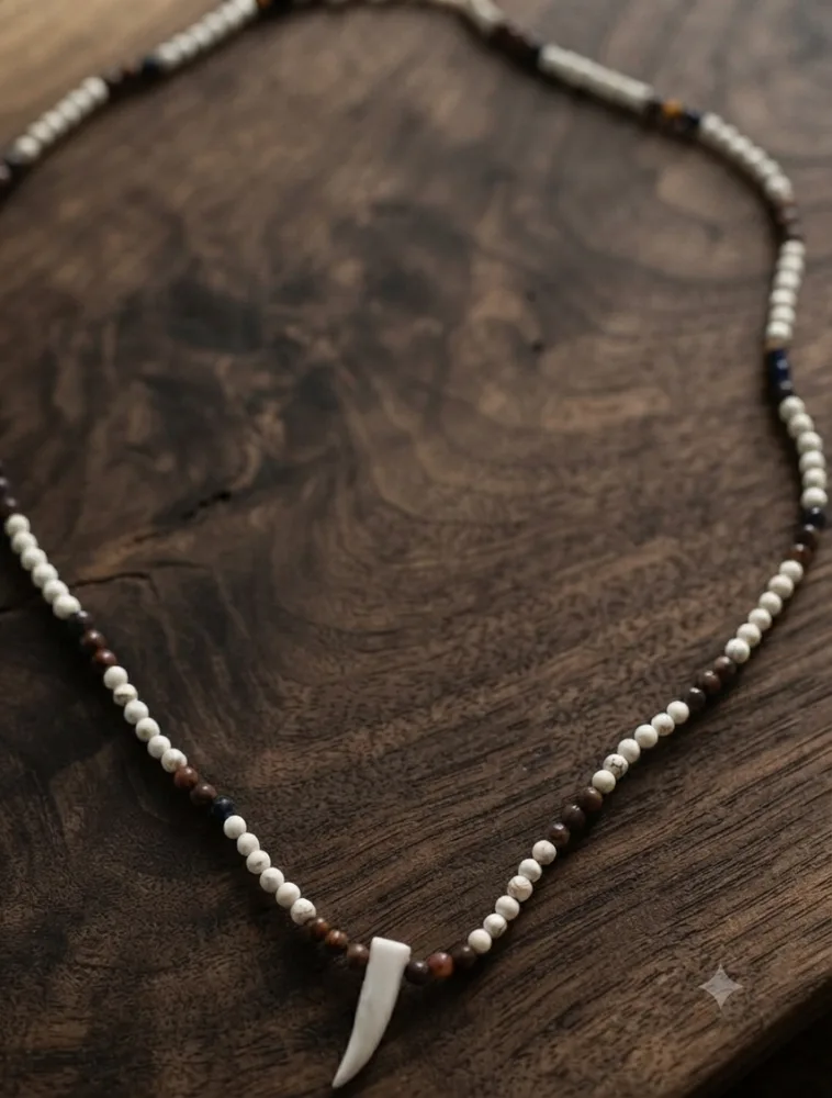 Herren Perlenkette mit Zahn-Anhänger (Ethno-Style)