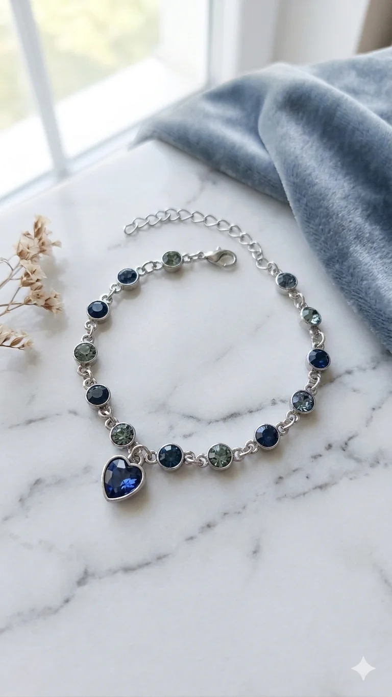 Kristall-Armband „Deep Ocean Heart“ – Edler Glanz mit Herzanhänger  (Für Frauen)